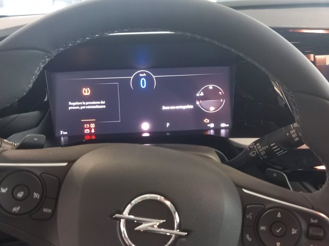 OPEL GRANDLAND GS HYBRID 136 HP