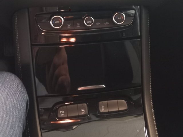 OPEL GRANDLAND GS HYBRID 136 HP