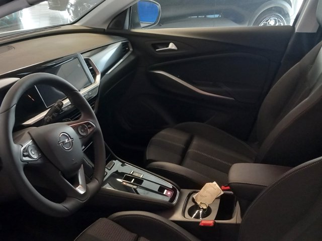 OPEL GRANDLAND GS HYBRID 136 HP