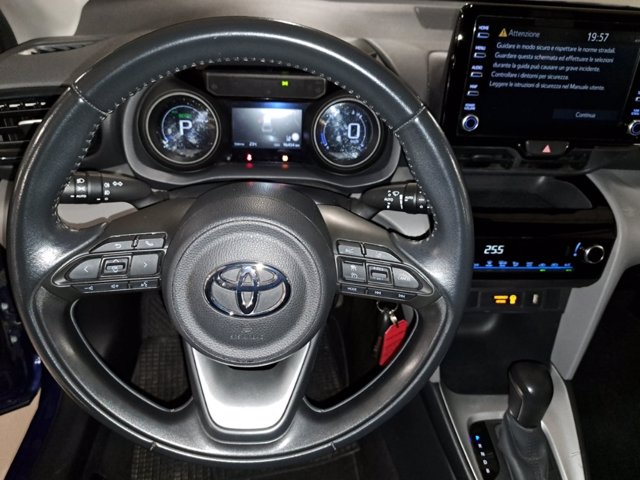TOYOTA Yaris cross 1.5h active eco fwd 116cv e-cvt