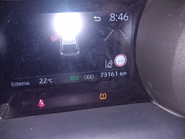 TOYOTA Yaris 1.5h lounge