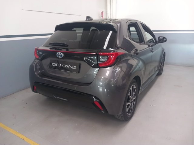 TOYOTA Yaris 1.5h lounge