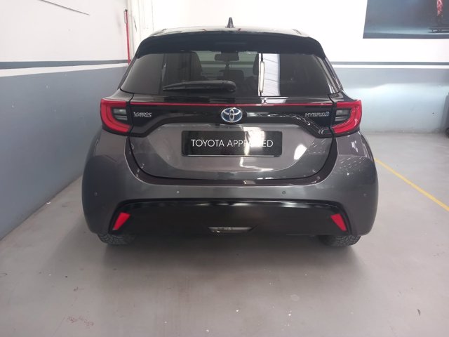 TOYOTA Yaris 1.5h lounge