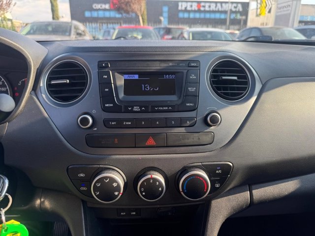 HYUNDAI I10 1.0 login