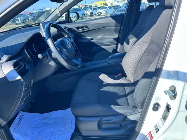 TOYOTA C-hr 1.8h active e-cvt