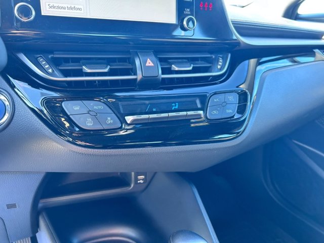 TOYOTA C-hr 1.8h active e-cvt