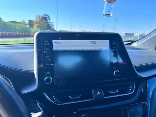 TOYOTA C-hr 1.8h active e-cvt