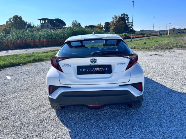 TOYOTA C-hr 1.8h active e-cvt