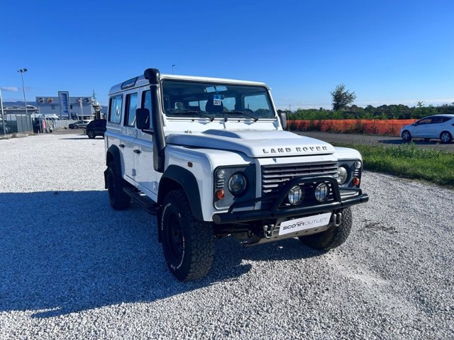 LAND ROVER Defender 110 2.4 td se sw