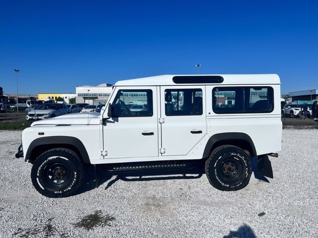 LAND ROVER Defender 110 2.4 td se sw