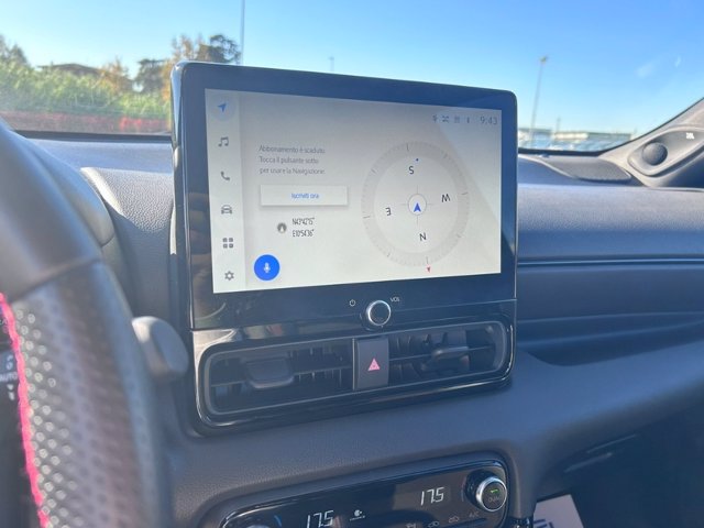 TOYOTA Yaris 1.5h 130 gr sport