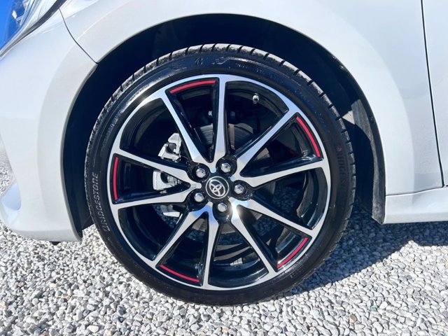 TOYOTA Yaris 1.5h 130 gr sport