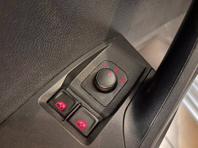 SEAT Ibiza 5 Porte 1.0 75cv Reference