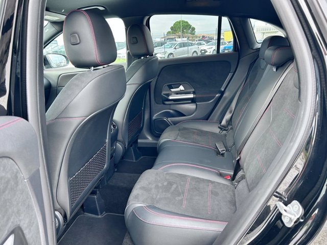 MERCEDES Gla 200 d business auto