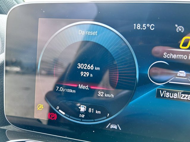 MERCEDES Gla 200 d business auto