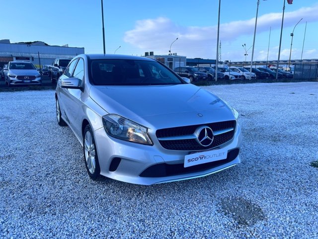 MERCEDES A 180 d sport my16