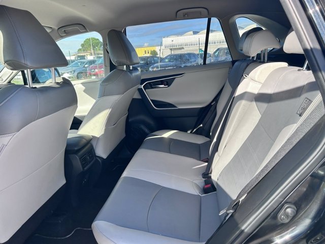 TOYOTA Rav4 2.5 vvt-ie h lounge 2wd 218cv e-cvt