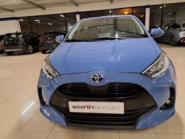 TOYOTA Yaris 1.5h trend