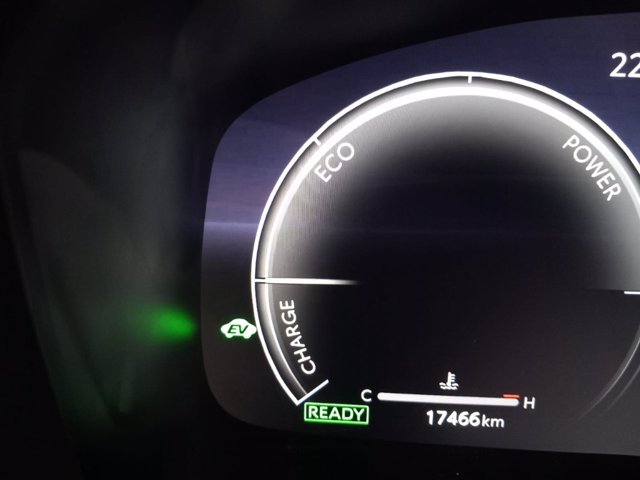 TOYOTA C-HR 1.8 HEV FWD TREND