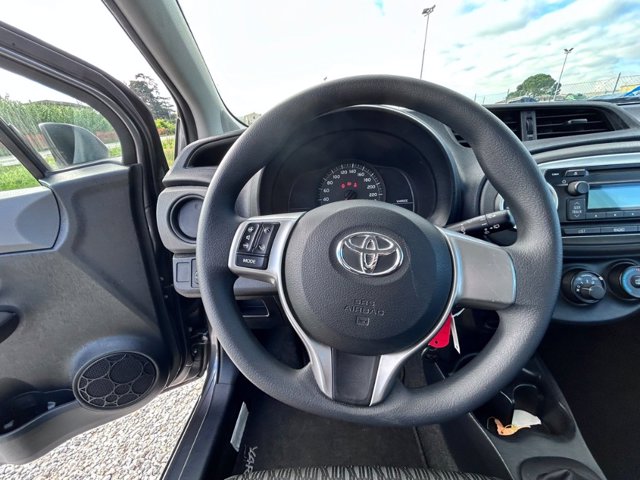 TOYOTA Yaris 1.0 5 porte