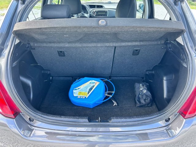 TOYOTA Yaris 1.0 5 porte