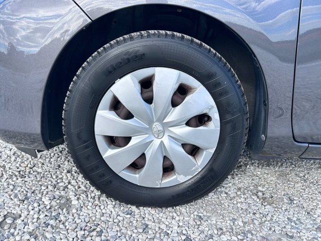 TOYOTA Yaris 1.0 5 porte