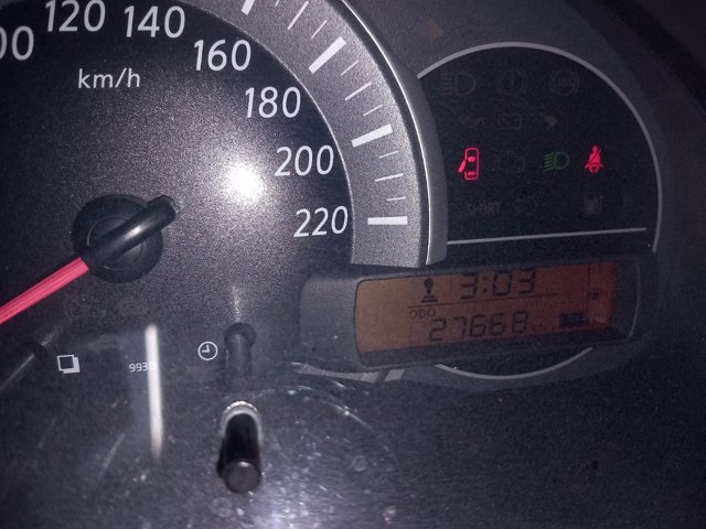 NISSAN Micra 1.2 acenta e6