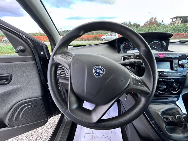 LANCIA Ypsilon 1.0 FireFly 5 porte S&S Hybrid Ecochic Silver