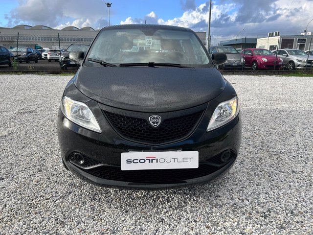 LANCIA Ypsilon 1.0 FireFly 5 porte S&S Hybrid Ecochic Silver