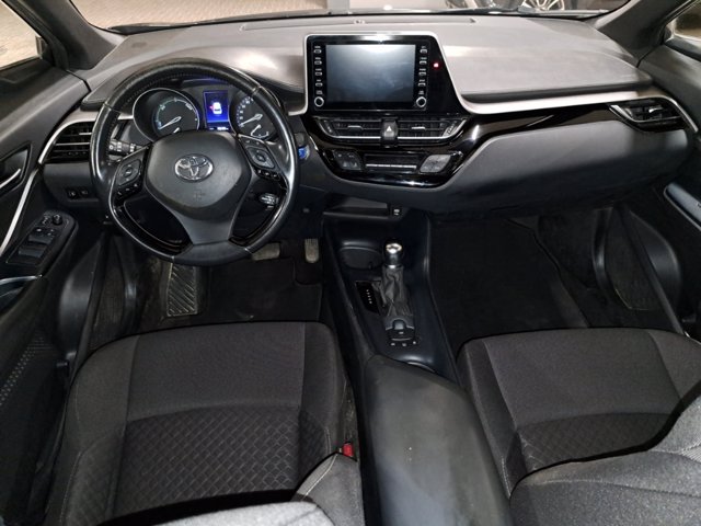 TOYOTA C-hr 1.8h active e-cvt