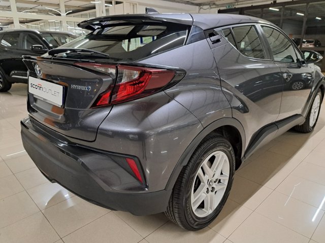 TOYOTA C-hr 1.8h active e-cvt