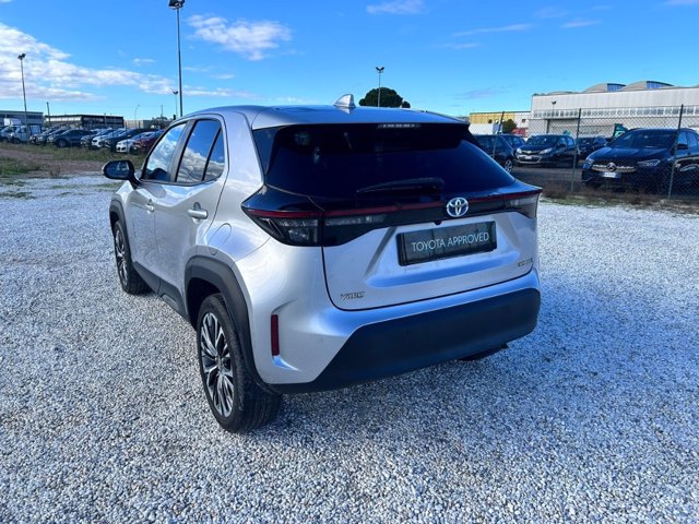 TOYOTA Yaris cross 1.5h lounge fwd 116cv e-cvt