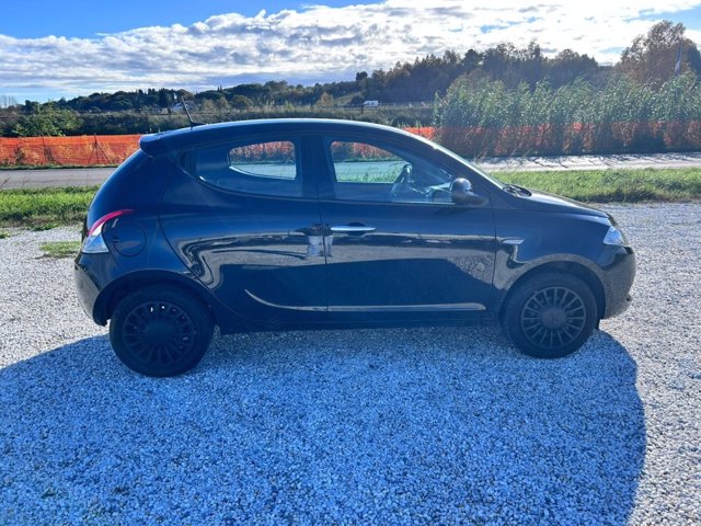 LANCIA Ypsilon 1.0 firefly hybrid silver s&s 70cv