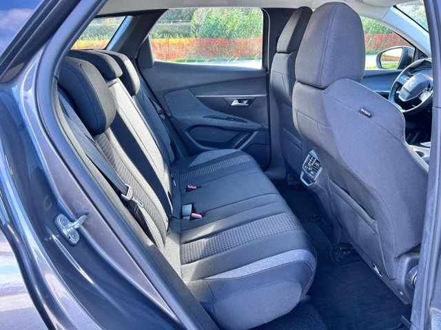 PEUGEOT 3008 1.5 bluehdi active business s&s 130cv eat8