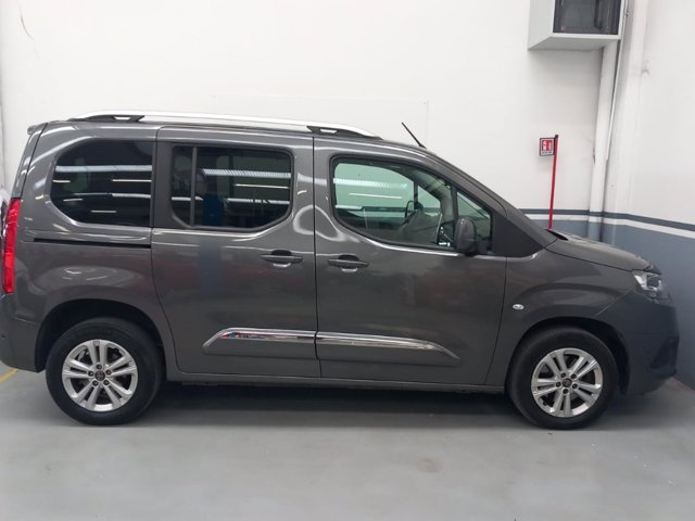 TOYOTA Proace City Verso 1.5D 100cv S&S mt5 L1 D Executive 7p.ti