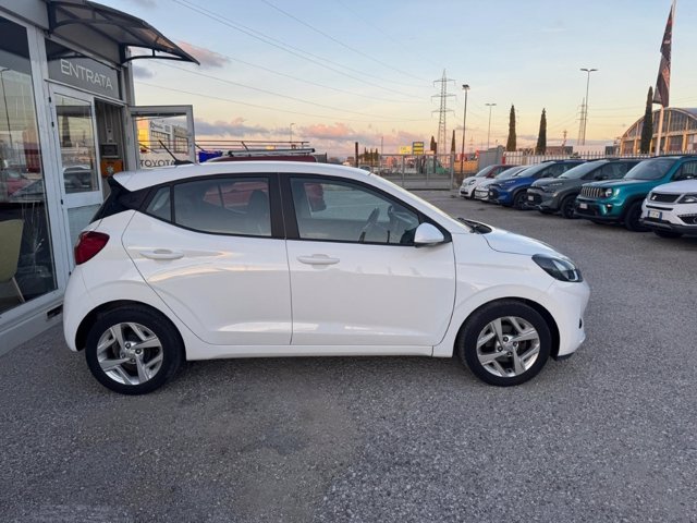 HYUNDAI I10 1.0 mpi tech