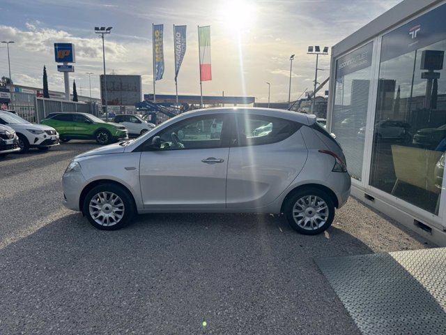 LANCIA Ypsilon 1.2 silver 69cv