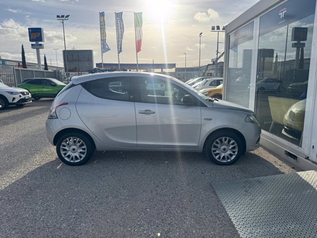 LANCIA Ypsilon 1.2 silver 69cv