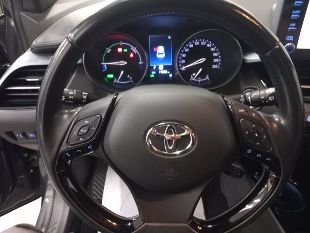 TOYOTA C-hr 2.0h trend e-cvt