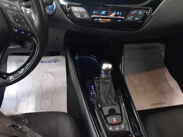 TOYOTA C-hr 2.0h trend e-cvt