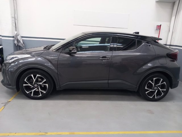 TOYOTA C-hr 2.0h trend e-cvt