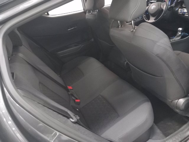 TOYOTA C-hr 2.0h trend e-cvt