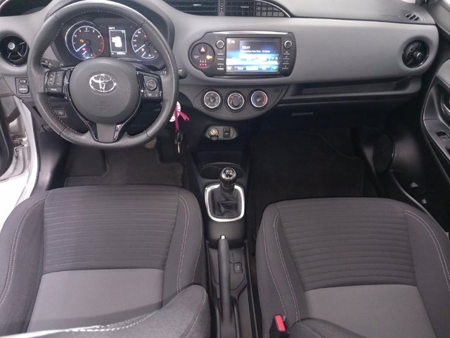 TOYOTA Yaris 5p 1.0 lounge my18