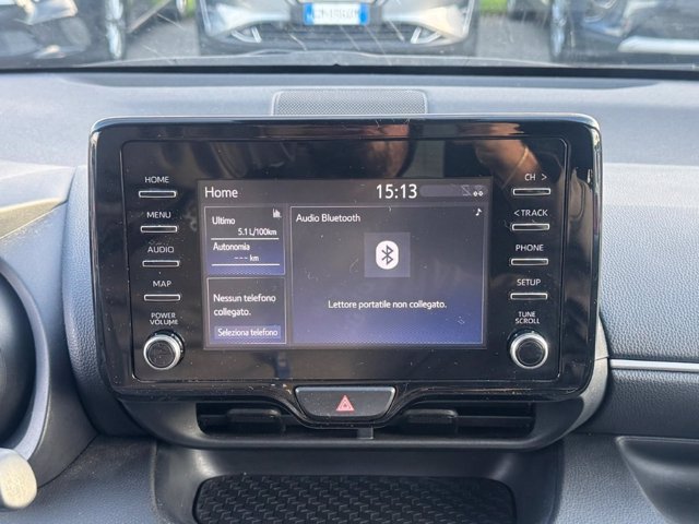 TOYOTA Yaris 1.0 trend