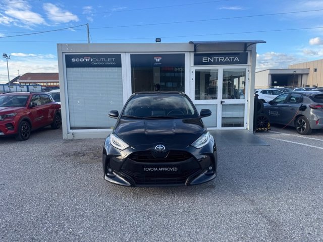 TOYOTA Yaris 1.0 trend