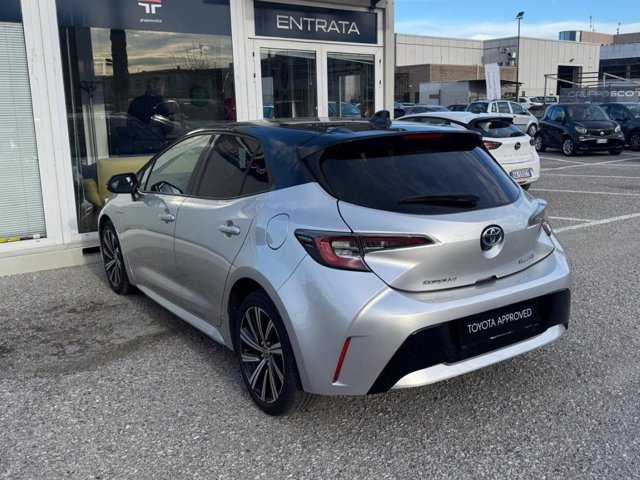 TOYOTA Corolla 1.8h style cvt