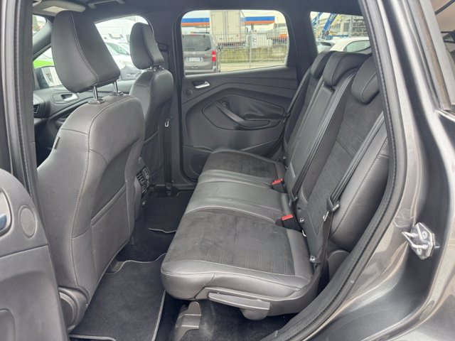 FORD Kuga 1.5 TDCI 120 CV S&S 2WD Powershift ST-Line