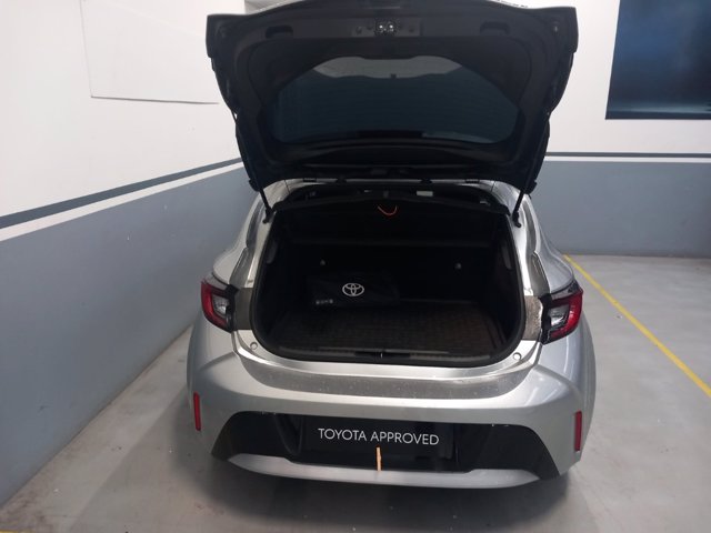 TOYOTA Corolla Active 1.8 Hybrid