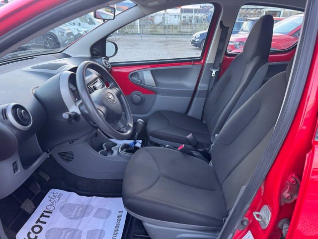 TOYOTA Aygo 5p 1.0 now fl