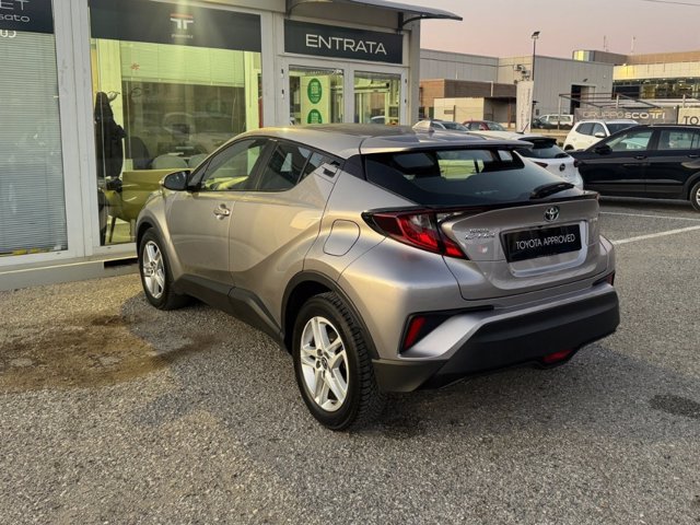 TOYOTA C-hr 1.8h business e-cvt
